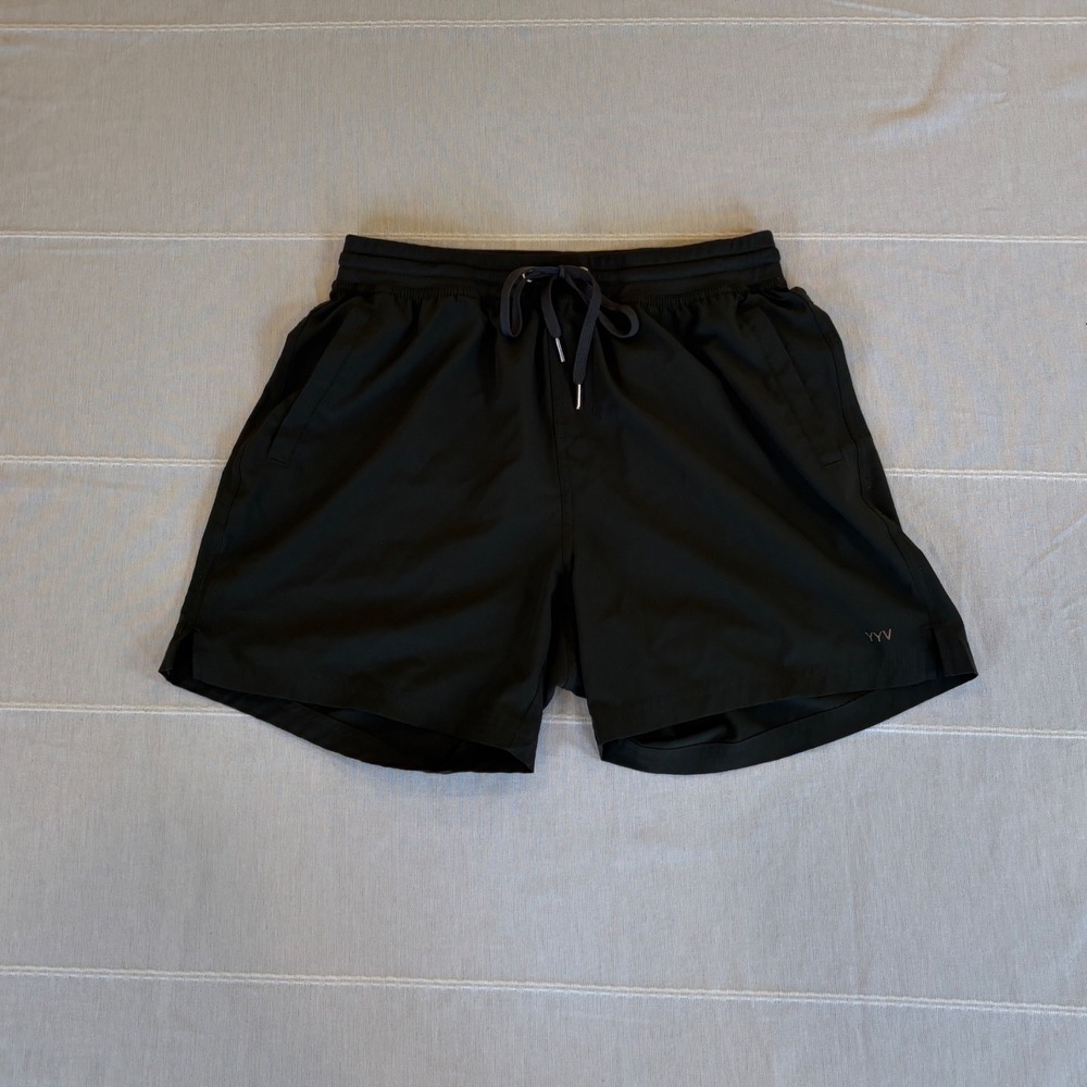 YYV Mens Athletic Gym Shorts Black Stretch Drawstring Pockets Size M